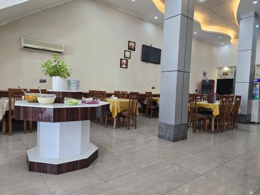 عکس رستوران زیتون