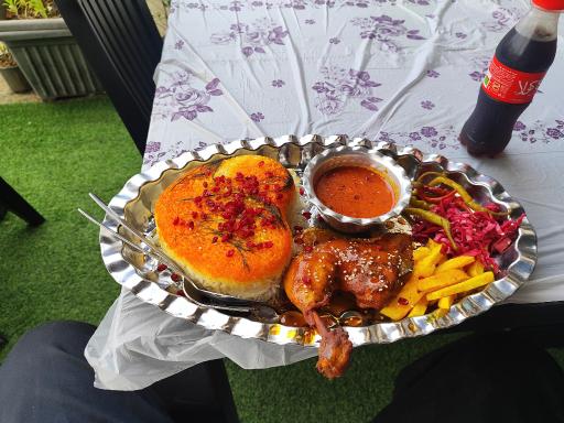 عکس آشپزخانه مرکزی هریس