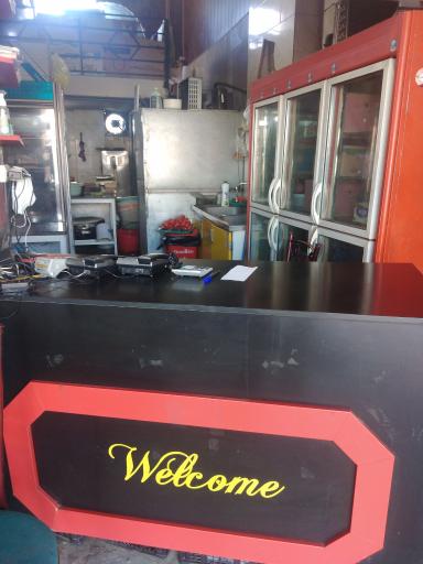 عکس آشپزخانه مرکزی هریس