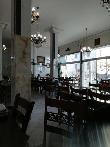 عکس رستوران زمرد