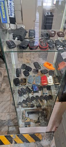 عکس قفل و کلید سازی گلستان