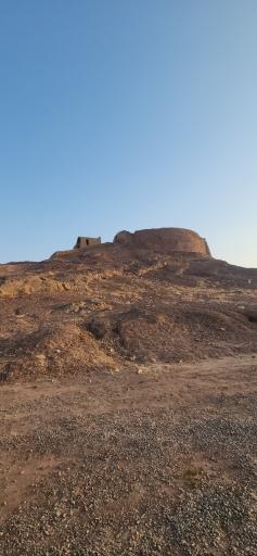 عکس دخمه باستانی چم تفت