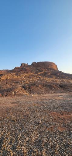 عکس دخمه باستانی چم تفت