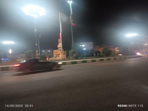 عکس میدان حکیم میرفندرسکی