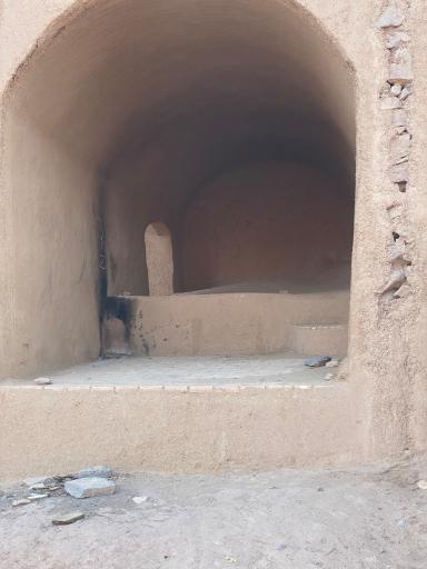 عکس دخمه باستانی چم تفت