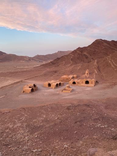 عکس دخمه باستانی چم تفت