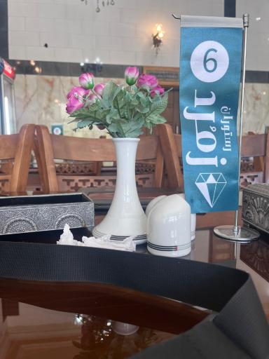 عکس رستوران زمرد