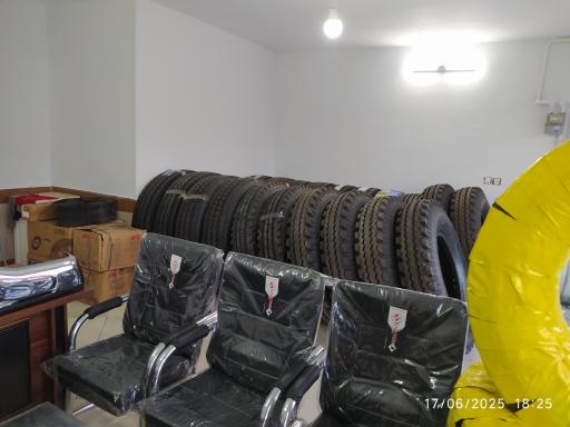 عکس فروشگاه لاستیک تک تایر