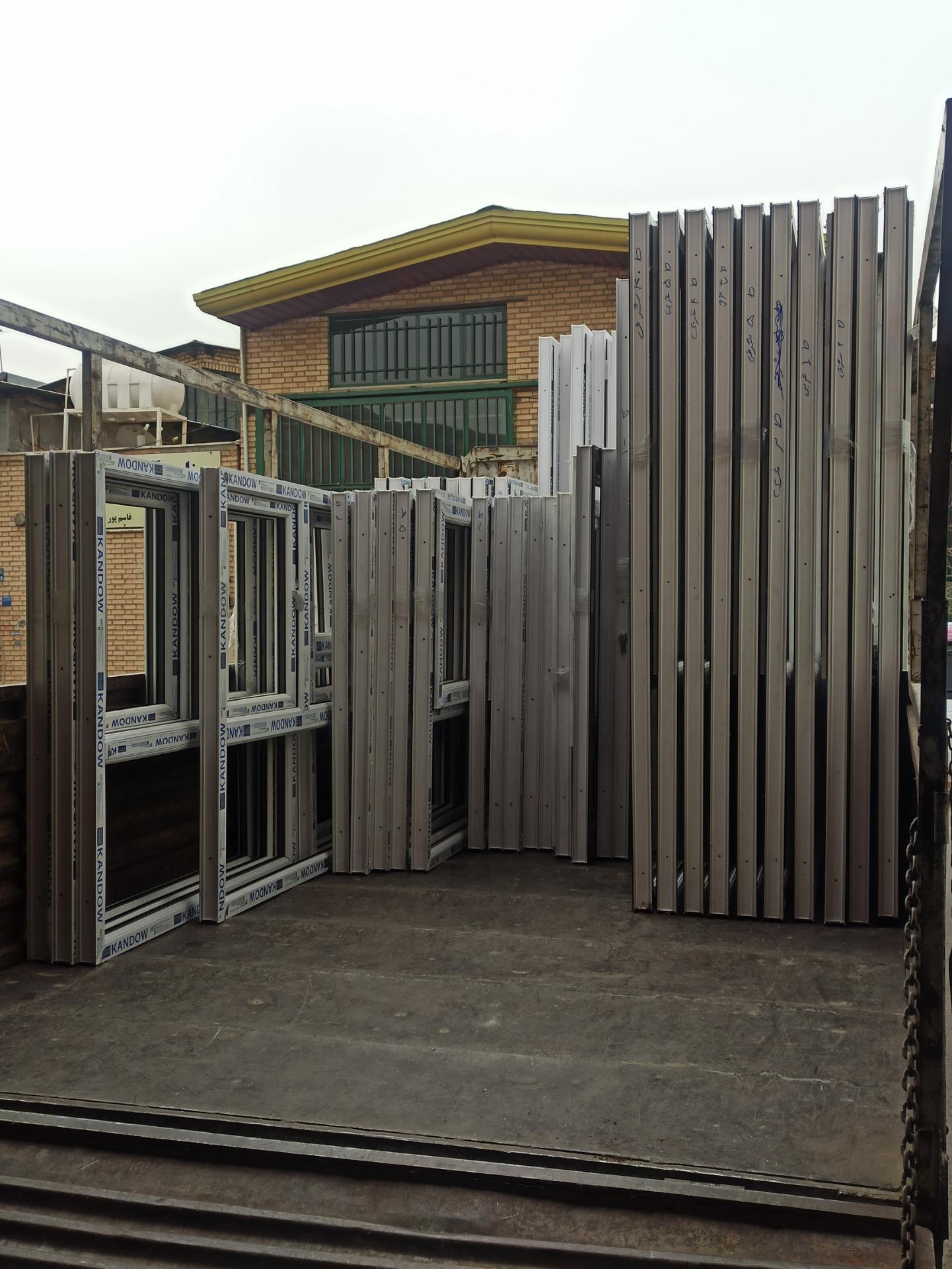 عکس در و پنجره آساوین