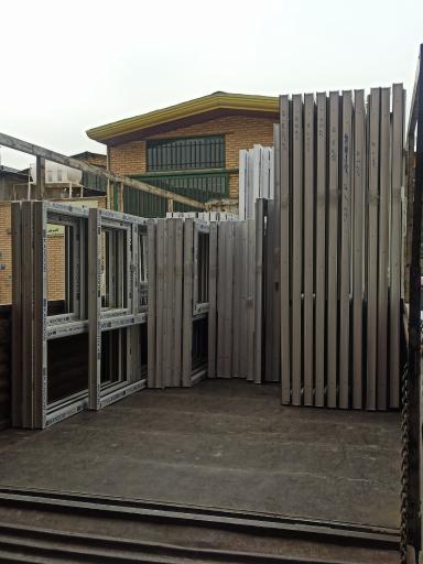 عکس در و پنجره آساوین