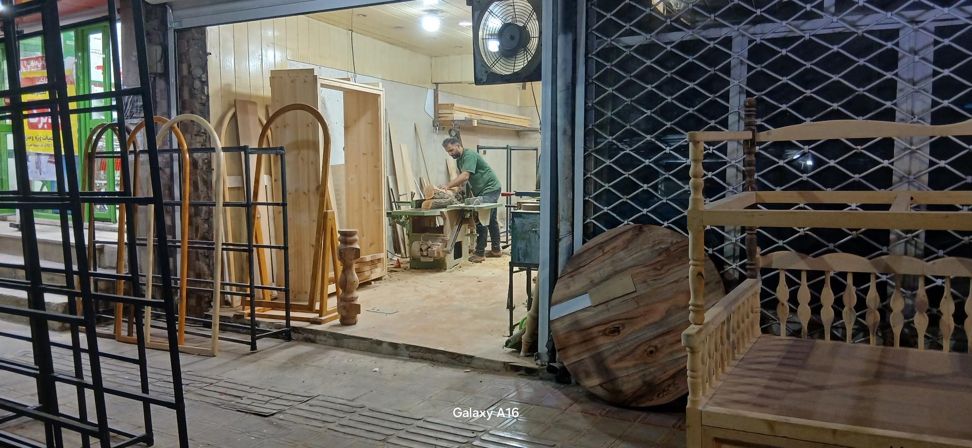 عکس نجاری و خراطی حایج زاده