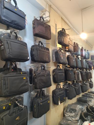 عکس بورس کیف و کوله لپ تاپ تولیدی پارسیان