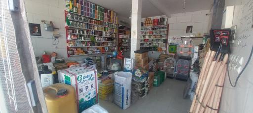 عکس داروخانه گیاهپزشکی مهندس غزنوی