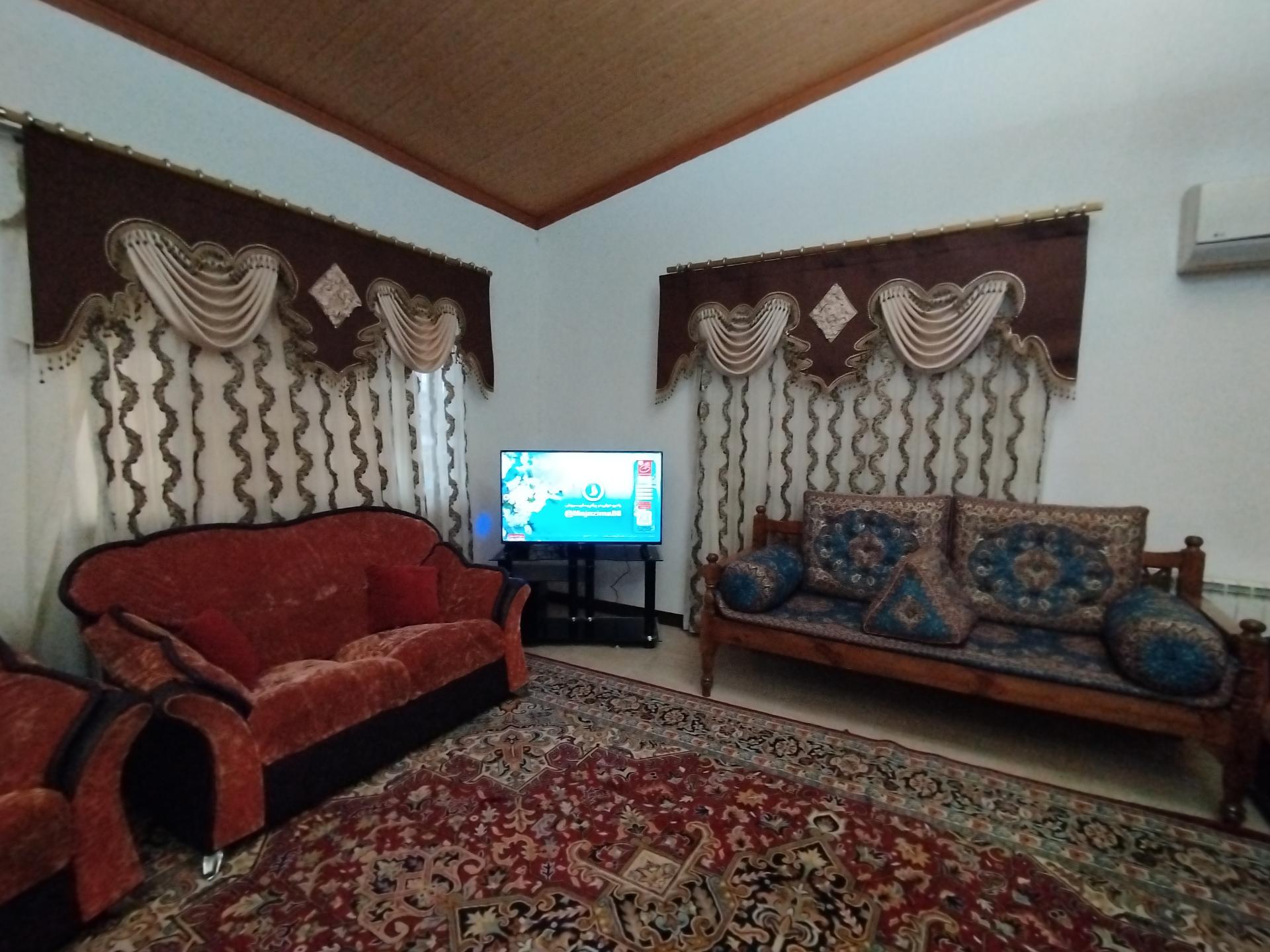 عکس خانه مسافر باران