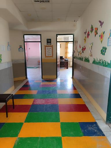 عکس مدرسه ملکه زمانیان