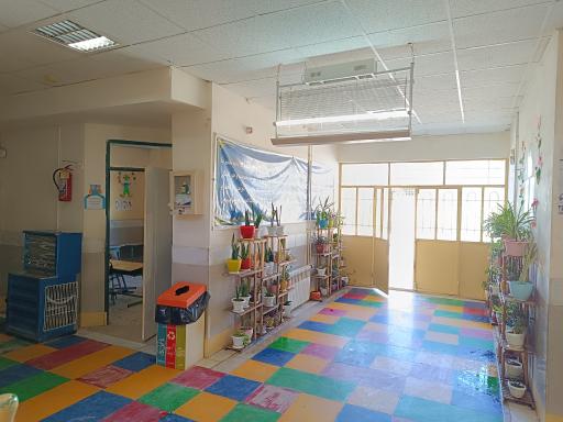 عکس مدرسه ملکه زمانیان