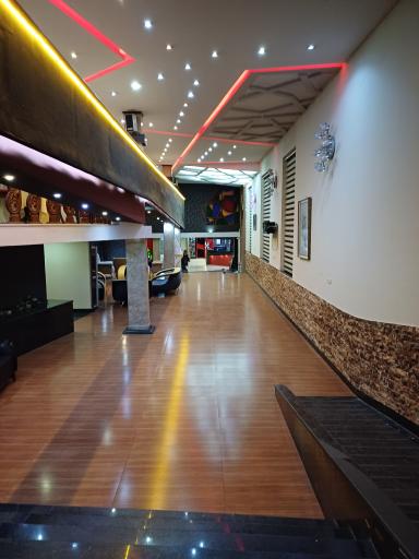 عکس هتل بزرگ مراغه