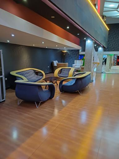 عکس هتل بزرگ مراغه