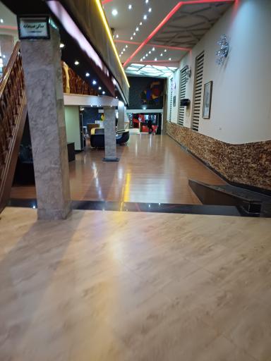 عکس هتل بزرگ مراغه