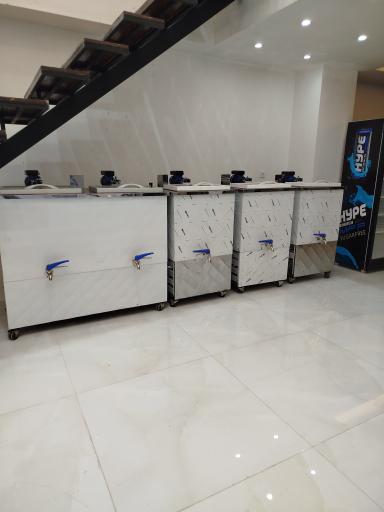 عکس صنایع برودتی کرمانج 