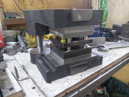 عکس قالبسازی مهران ماشین