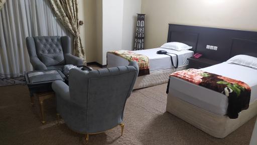 عکس هتل بزرگ مراغه