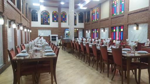 عکس هتل بزرگ مراغه