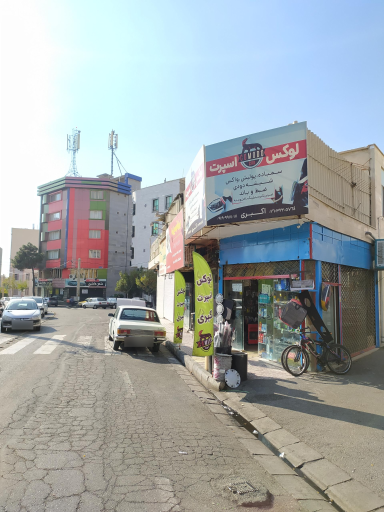 عکس لوکس و اسپرت خودرو کومودو