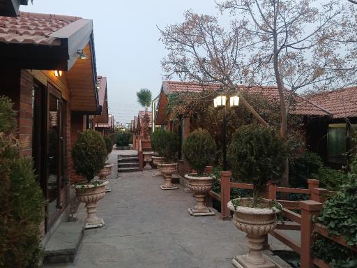 عکس باغ رستوران الیاسام