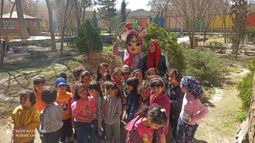 عکس کودکستان و دبستان دوره اول و دوم دخترانه نواندیشان خلاق