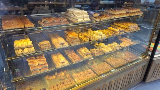 عکس قنادی پاپیون