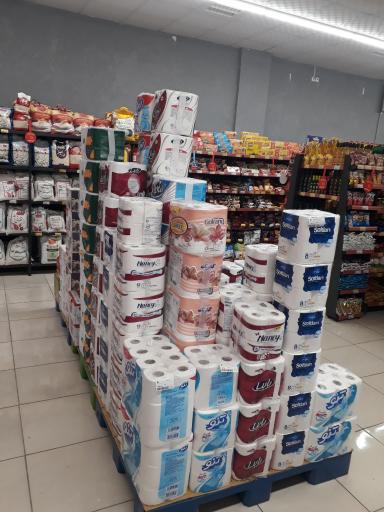 عکس فروشگاه زنجیره ای افق کوروش