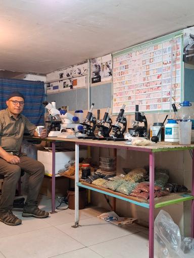 عکس سرکه فروشی ننه شهناز 