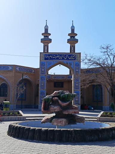 عکس مجتمع خدماتی رفاهی بين راهی زائرین حضرت امام رضا