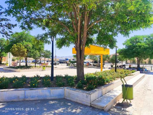 عکس مجتمع خدماتی رفاهی بين راهی زائرین حضرت امام رضا