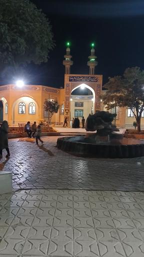 عکس مجتمع خدماتی رفاهی بين راهی زائرین حضرت امام رضا