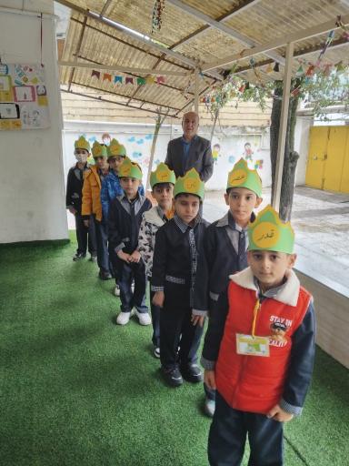 عکس پیش دبستانی و دبستان غیردولتی سرمشق