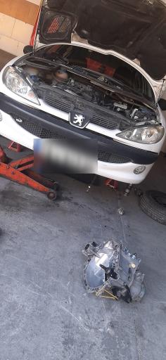 عکس تعمیرگاه و کلینیک تخصصی اژدم گاراژ