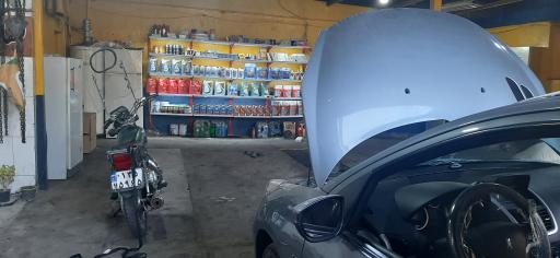 عکس تعمیرگاه و کلینیک تخصصی اژدم گاراژ