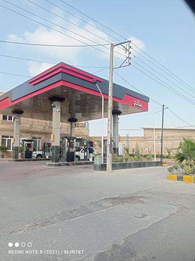 عکس پمپ بنزین مادر 