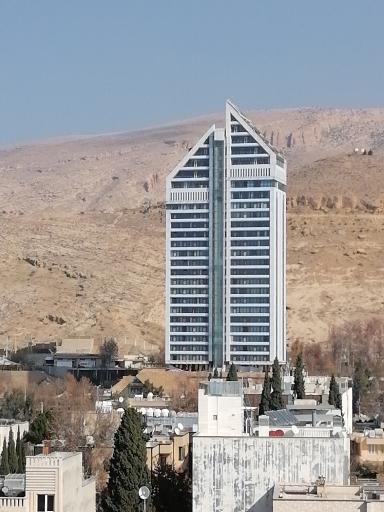 هتل بزرگ چمران
