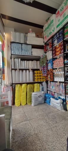 عکس فروشگاه ظروف یکبار مصرف پارسی پلاست