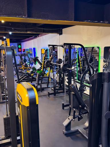 عکس باشگاه ورزشی رکورد امینی 