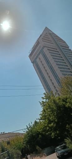 عکس هتل بزرگ چمران