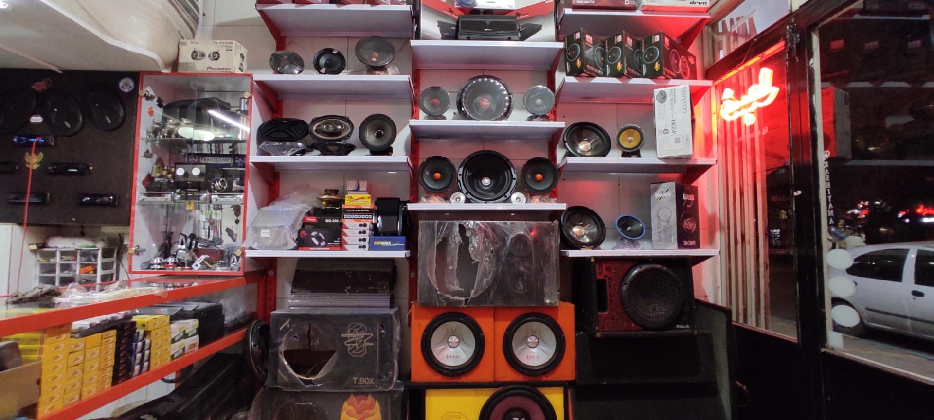 عکس رادیو پخش کرایسلر