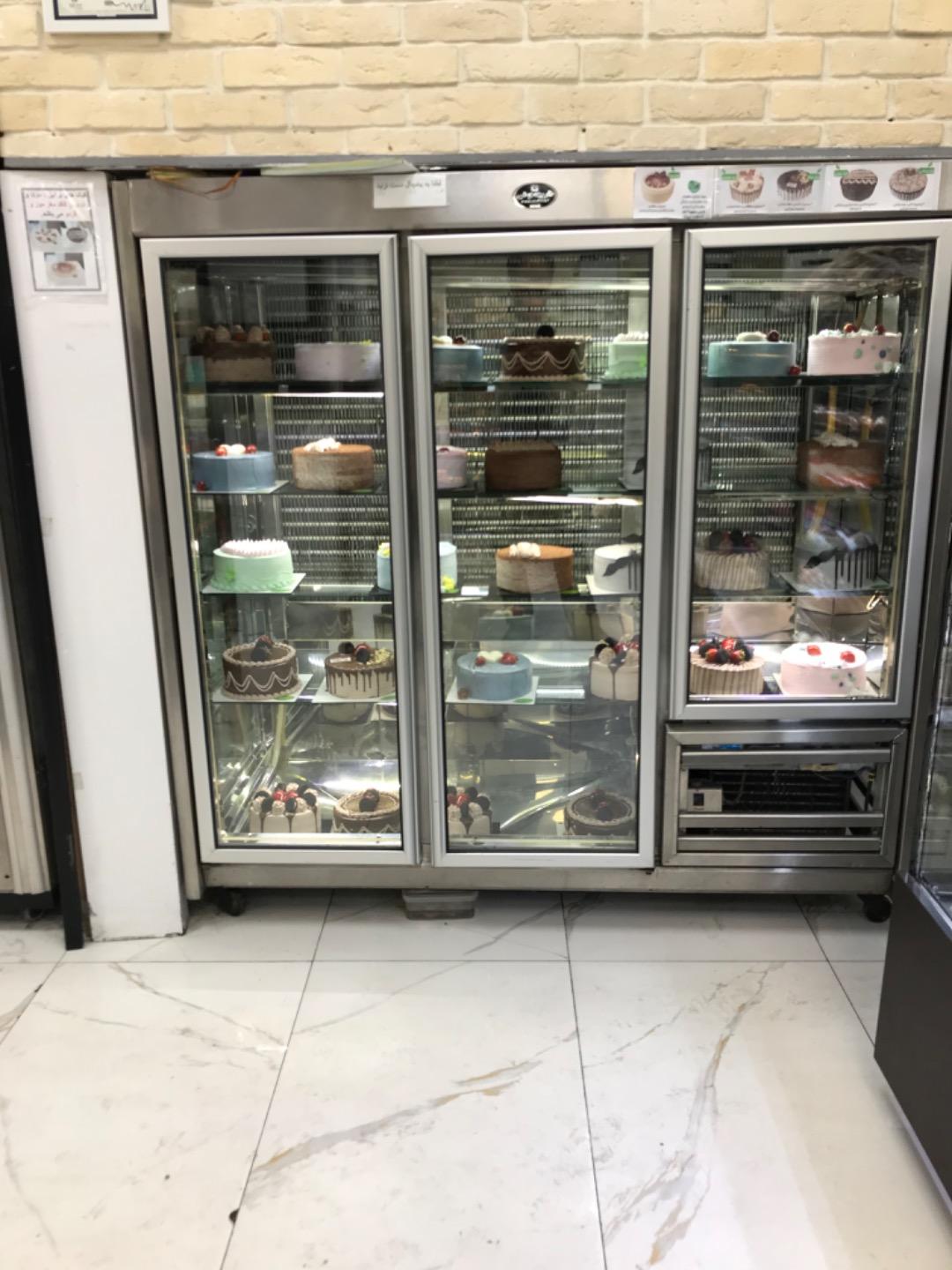 عکس قنادی برگ سبز