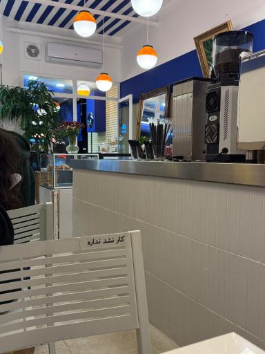 عکس کافه عادی