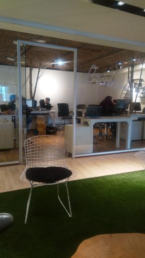 عکس آژانس هواپیمایی نهال گشت