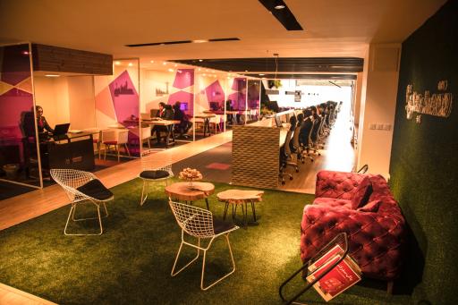 عکس آژانس هواپیمایی نهال گشت