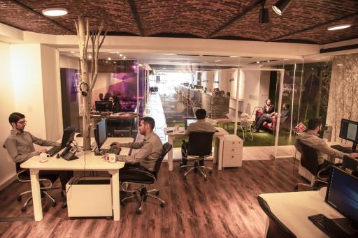 عکس آژانس هواپیمایی نهال گشت